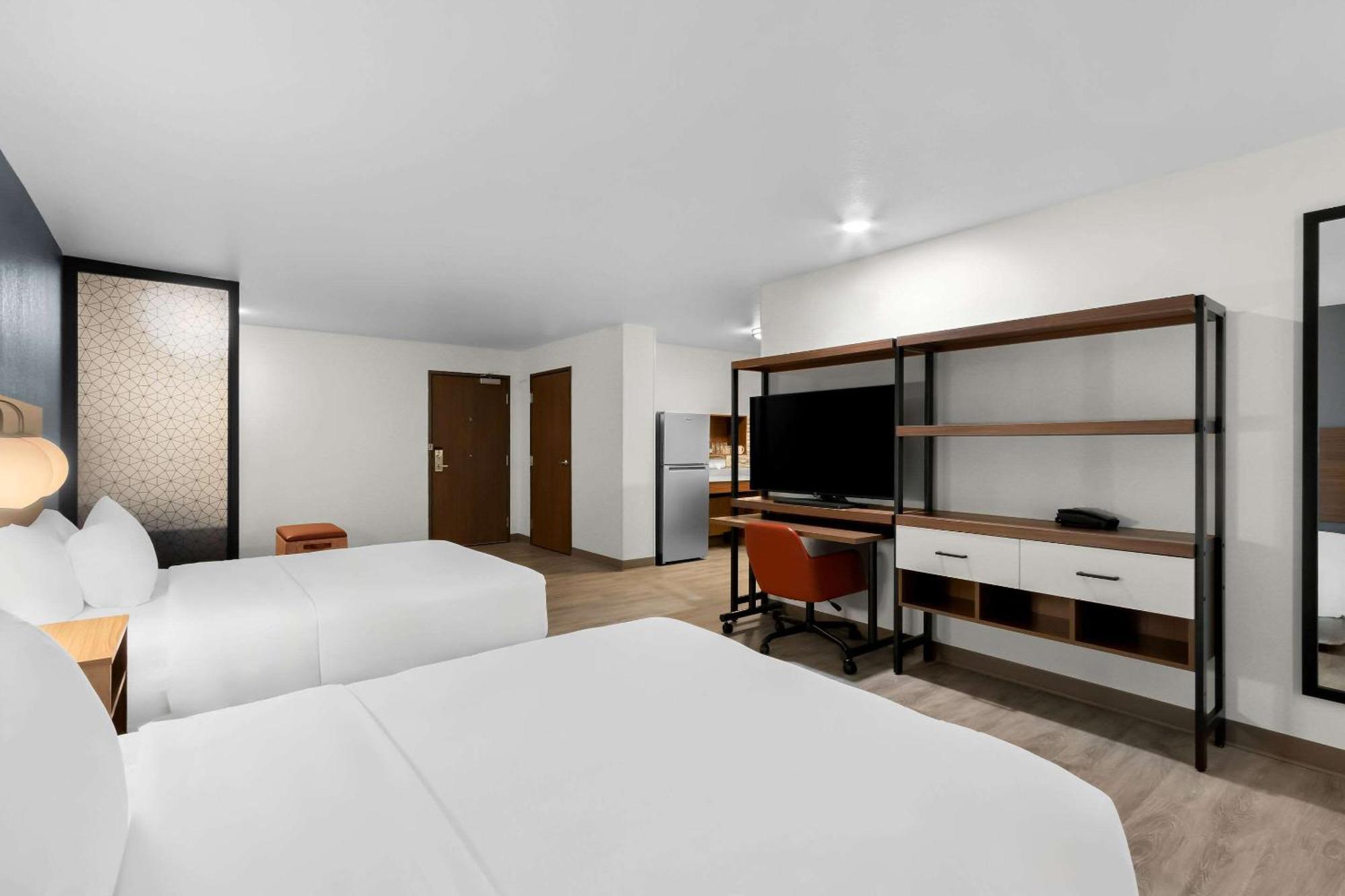 Everhome Suites Glendale Sports Entertainment District Exterior foto